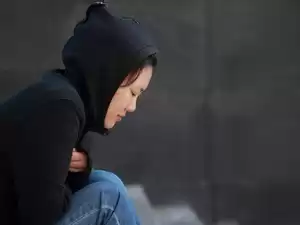 缩略图–怎么样和抑郁症的人相处–辰飞雨焦虑症治疗方案